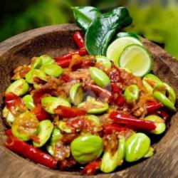 Sambal Goreng Pete Dadakan