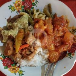 Nasi Gudeg Koyor