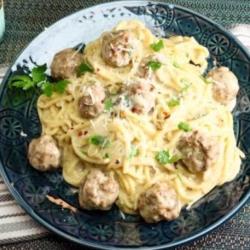 Spaghetti Meatball Alfredo