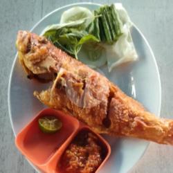 Paket Nasi Ikan Goreng Lalapan Biasa