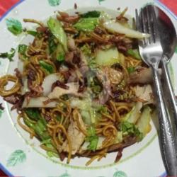 Mie Loba Jerman Goreng Komplit