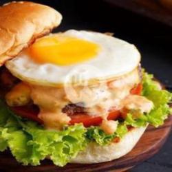 Burger Endemi Wijen Double Beef   Telor