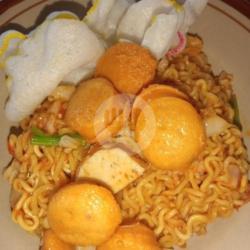 Mie Petir Sosis Gede