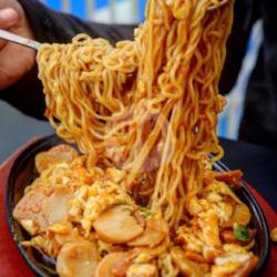 Indomie Sosis (rebus/goreng)