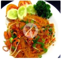 Bihun Goreng Sosis  Ayam Telor