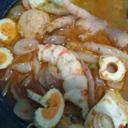 Sosis Salju, Shrimp, Ceker, Cikuwa Mini, Bakso, Kwetiau, Mie, Basreng, Siomay, Sayur, Telor