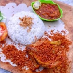 Ayam Goreng Serundeng Dada   Nasi Lengkap