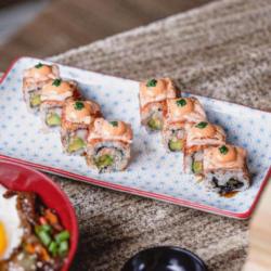 Aburi Spicy Salmon Avocado Roll