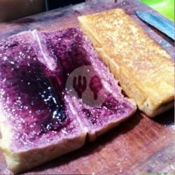 Roti Rasa Bluberry Kacang