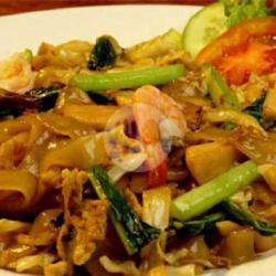 Kwetiau Goreng Istimewa