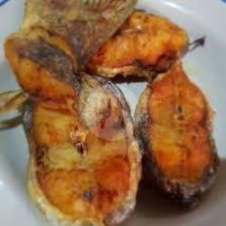 Lauk : Ikan Baung Goreng