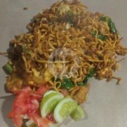 Mie Goreng Bakso Ayam(bayam)