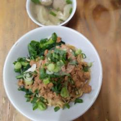 Mie Ayam Lebar Bakso   Pangsit