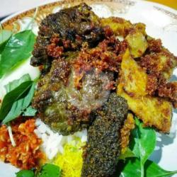 Sego Babat Paru Goreng Sambel Pencit