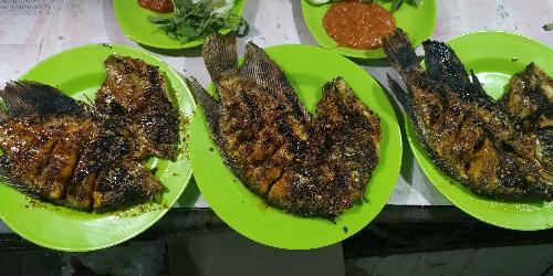 Sea Food Cak Wendy Sari Laut, Denpasar