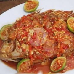 Pecak Ikan Gurame Perpotong