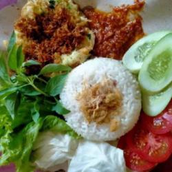 Nasi Telur Bumbu Serundeng Kelapa