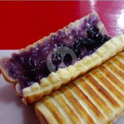 Roti Bakar Blueberry Full