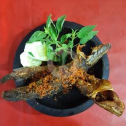 Lele Goreng Bumbu Serundeng