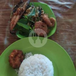 Nasi Tempe Penyet Smbel Ijo Lauk Pindang Ragi Sambel