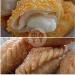 Paket Pastel Ayam Dan Risol Mayonaise