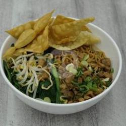 Mie Yamien Pangsit Goreng