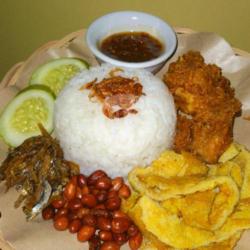 Nasi Lemak Ayam Rempah