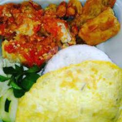 Nasi Dadar Telor Ayam Geprek Lengkap