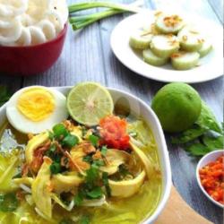 Soto Ayam Lontong