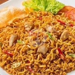 Nasi Goreng Mawud Special Telor Ayam Baso Ati Ampela Sosis