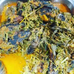 Gulai Ikan Salai Campur Pakis