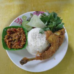 Paket Pecel Ayam Kampung Paha Sambel Geledek