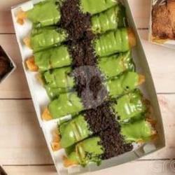 Pisang Cokelat Lumer Matcha/green Tea