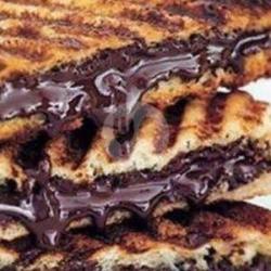 Roti Bakar Chococruncy Tiramisu