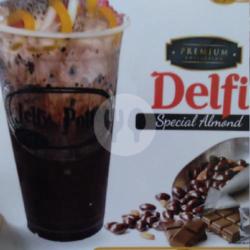 Delfi Almond