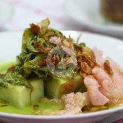 Ketupat Gulai Paku