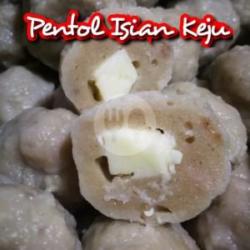 Pentol Keju