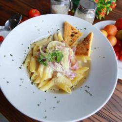 Penne Carbonara