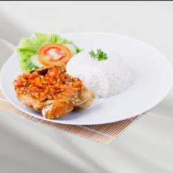 Nasi Ayam Penyet Sambal Bawang