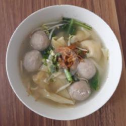 Pangsit Kuah Bakso Sapi