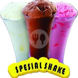 Milkshake Strawberry Spesial