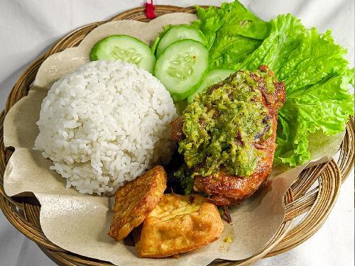 Ayam Penyet Sambal Hijau, Johar Baru - GoFood