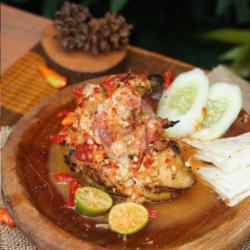 Ayam Bakar Pecak