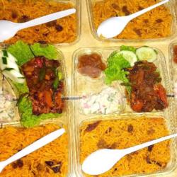 Nasi Mandhi Sapi Bakara Rica Rica Beras Arab