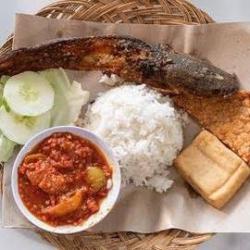 Paket Lalapan Lele (pilihan Sambal)