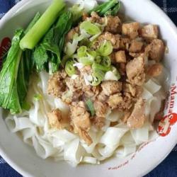 Kwetiau Ayam Pangsit