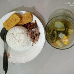 Paket Nasi Sayur Asem Ikan Teri Tempe 2