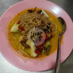 Lontong Sayur Medan (telor/perkedel))