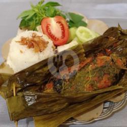 Nasi Pepes Ikan Mas Pepes Tahu