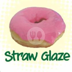 Donat Bakar Strawberry Glaze